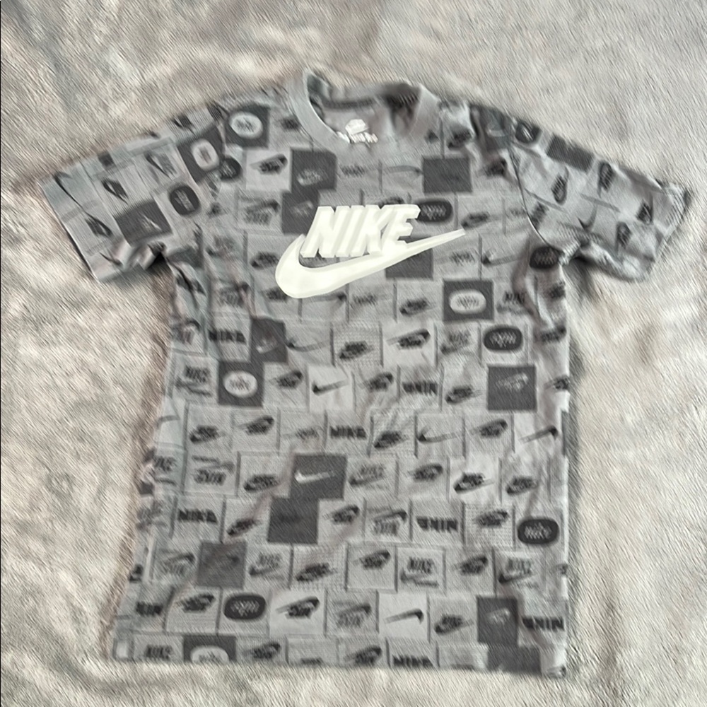 Nike Gray Short Sleeve Tee with Camouflage Print